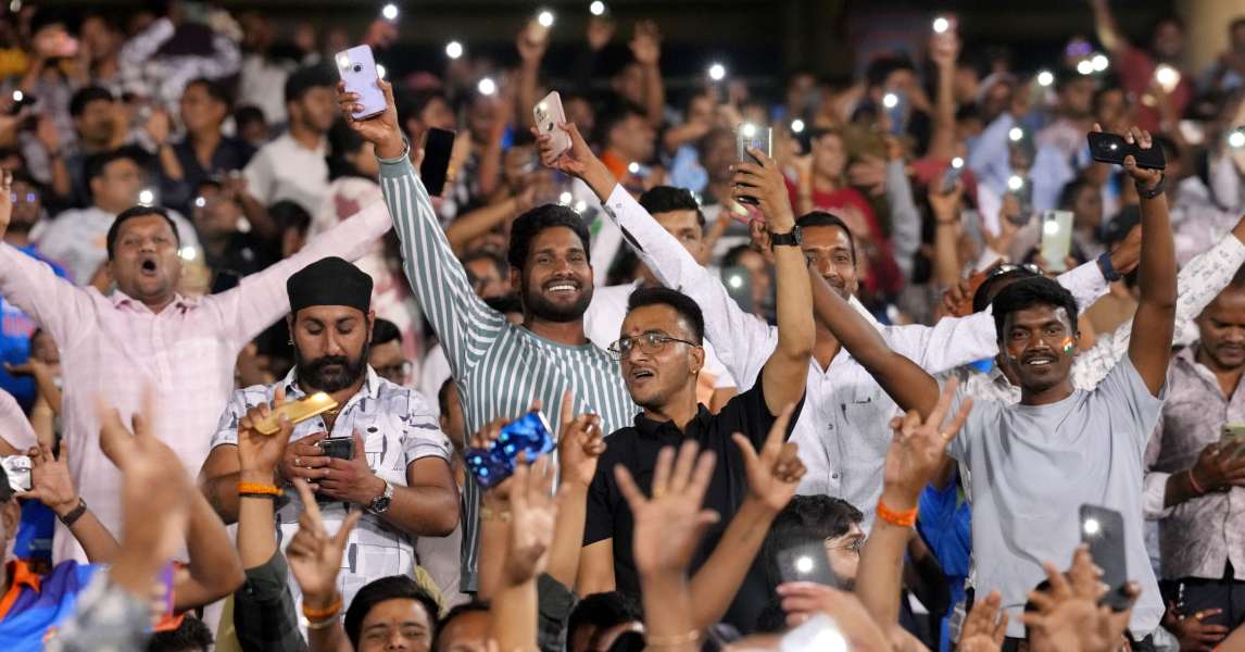 How The Digital‑First Cricket Fan Is Redefining Value | SPORTFIVE ...